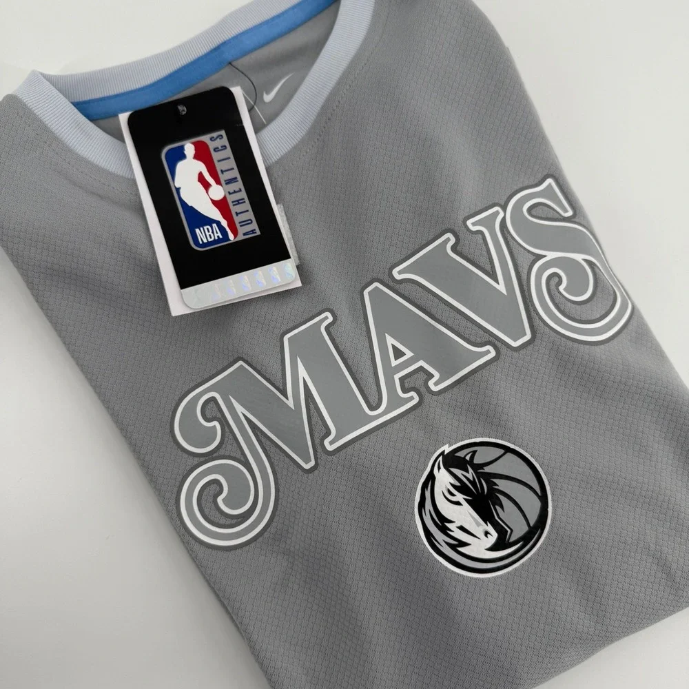 Nike Dallas Mavericks NBA Dri-FIT Long Sleeve Shirt Kids Size M Gray Basketball